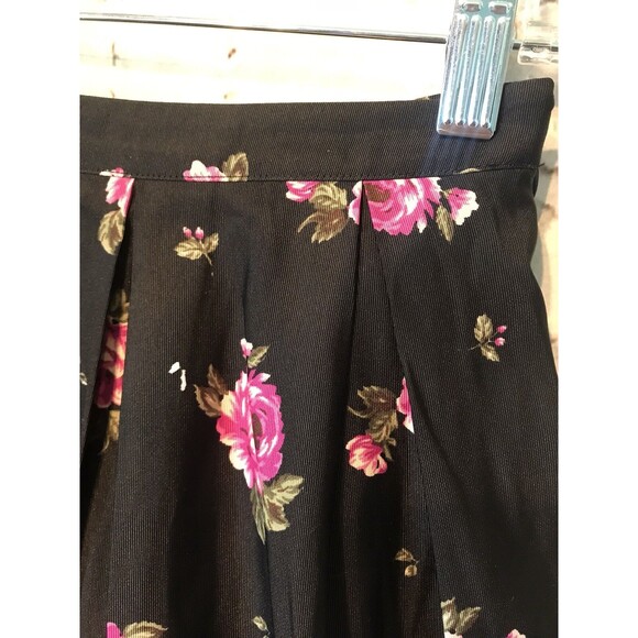 Forever 21 Floral skirt sz 25 black pink mini career pleats side zipper lined - Picture 4 of 9